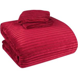 Always Home Deep Ribbed Flannel Qun Comforter, Red