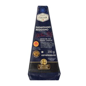 Italian Parmigiano Reggiano Medium Fat Hard Cheese 200 g